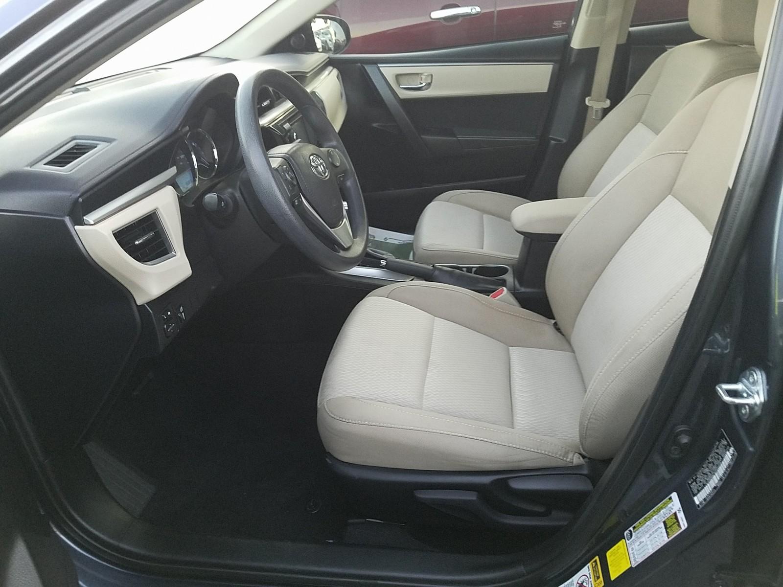 2016 Toyota COROLLA LE