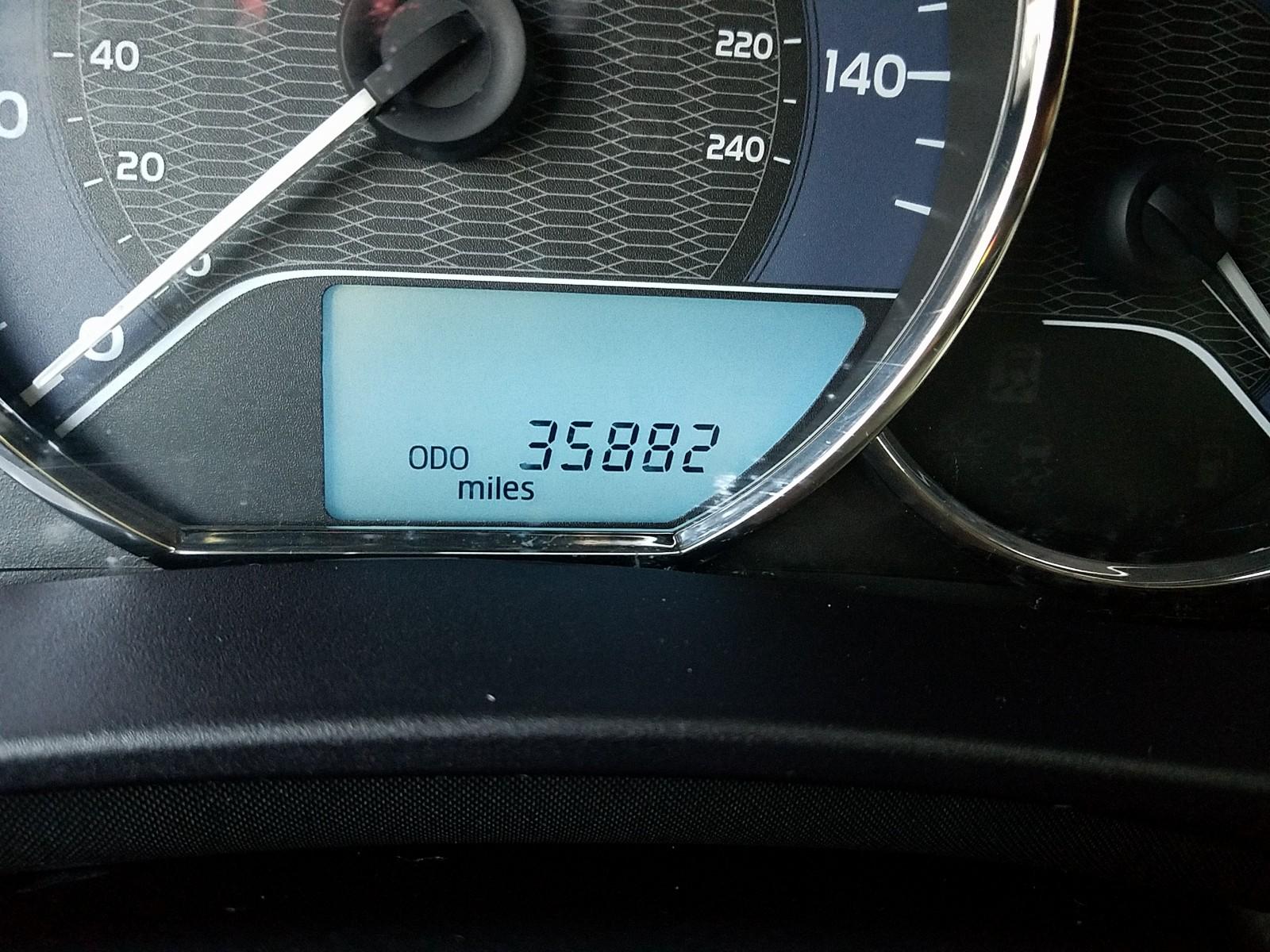 2016 Toyota COROLLA LE